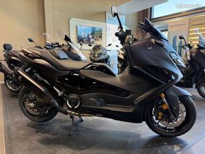 YAMAHA TMAX 560 TECHMAX