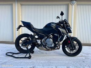 KAWAZAKI Z650 - PACK PERFORMANCE - A2 - 10200KMS