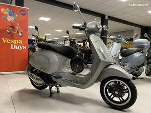 VESPA PRIMAVERA 125 TECH 2025 SOUS GARANTIE TRÈS FAIBLE