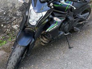 KAWASAKI ER-6N – 650 CM³ – 2016 – 35 000 KM – 3 500