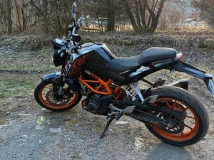 KTM DUKE 390