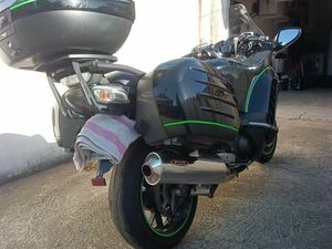 VEND KAWASAKI 1400 CBR