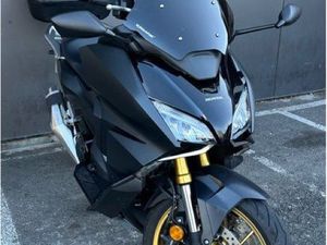 HONDA FORZA 750 2023 11400KM ÉVOLUTIF