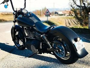 HARLEY DAVIDSON DYNA