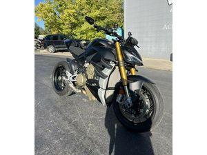 2022 DUCATI STREETFIGHTER V4 S DARK STEALTH