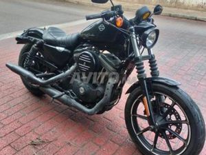 MOTO HARLEY SPORTSTER BAS KILOMETRAGE