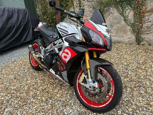 2016 APRILIA TUONO V4 1000 RR A VENDRE
