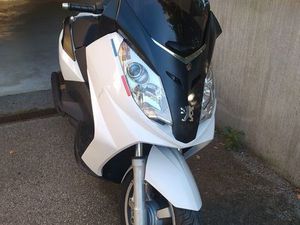 SCOOTER PEUGEOT SATELIS 400
