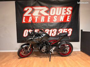 ⚪◊SUZUKI GSX-8S - 3000 KMS - 05/2025⚪◊