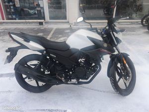 YAMAHA 125 YS, ÉTAT NEUF, FAIBLE KILOMÉTRAGE