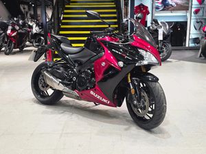 SUZUKI GSX-S1000F
