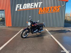 TRIUMPH BONNEVILLE T100