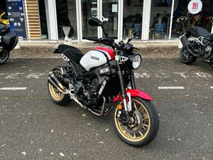 YAMAHA XSR 900