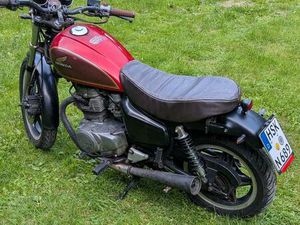 HONDA CM 400 T CAFÉ RACER