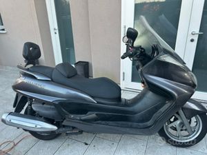 MAJESTY 400 ANNO 2004