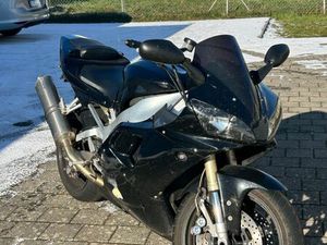 YAMAHA YZF R1 RN04