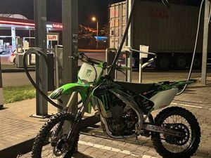 TAUSCHE/VERKAUFE KAWASAKI KXF 450