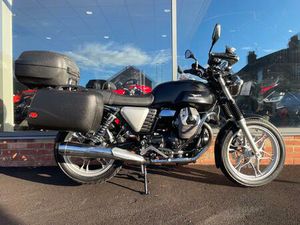 MOTO GUZZI V7 744 STONE 744 CC