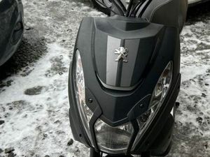 PEUGEOT STREETZONE SCOOTER