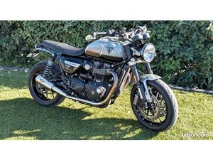 TRIUMPH SPEED TWIN 1200