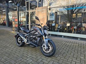 ZERO STREET SR 15.6 MJ.2025 (AUCH 11 KW)