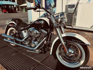 HARLEY DAVIDSON SOFTAIL DELUXE