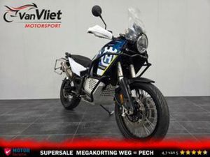 ZEER MOOIE HUSQVARNA NORDEN 901 EXPEDITION 2023 + TASSEN — MOTOREN | HUSQVARNA — MARKTPLAATS