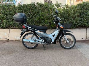 HONDA INNOVA FAIBLE KM