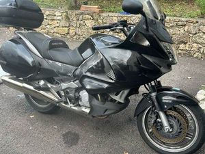 VENDS MOTOS HONDA DEAUVILLE 700
