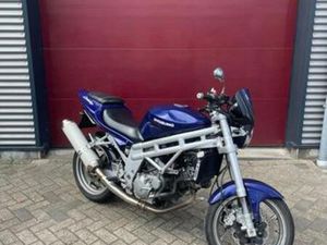 HYOSUNG COMET 650 LAGE KM STAND (SUZUKI SV 650) — MOTOREN | HYOSUNG — MARKTPLAATS