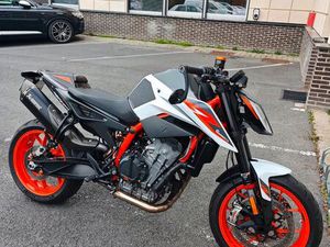 KTM DUKE 890R