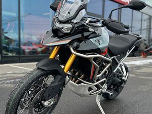 TRIUMPH TIGER 900 DESERT EDITION