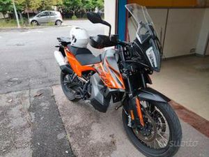 KTM 890 ADVENTURE