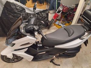 KYMCO K-XCT 125