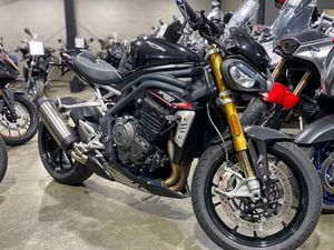 SPEED TRIPLE 1200 RS