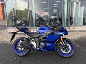 BRAND NEW YAMAHA YZF-R3 - SPECIAL OFFER