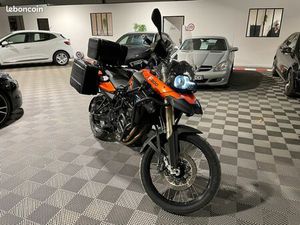 BMW F800 GS -POIGNETS CHAUFFANTES-TOP BAG-