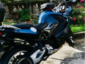 VEND MOTO BMW 800 GT ABS