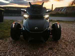 CAN-AM SPYDER RT LIMITED