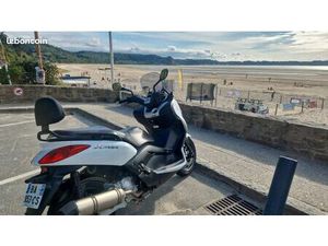 YAMAHA 125 XMAX