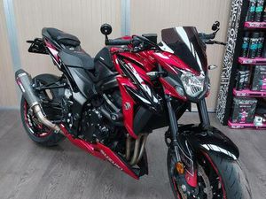 ② SUSUKI GSX-S 750 SUZUKA EDITION
