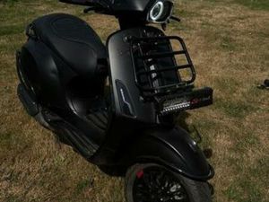 LET OP! FULL OPTION VESPA SPRINT!! 2019 — SCOOTERS | VESPA — MARKTPLAATS