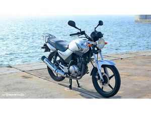 YAMAHA YBR 125
