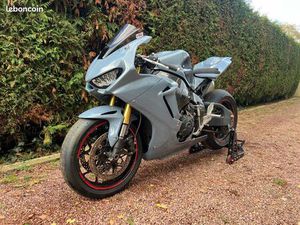HONDA CBR1000RR SC77 PISTE