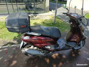 SCOOTER 125 YAMAHA XN TÉOS ANNÉE 2000-2001 EN L'ÉTAT - TRÈS PROPRE