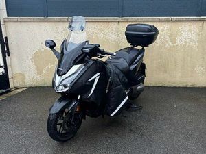 HONDA FORZA 300