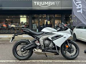 USED TRIUMPH DAYTONA 660 FOR SALE IN CROYDON