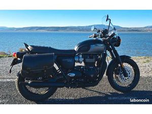 TRIUMPH BONNEVILLE T120 BLACK