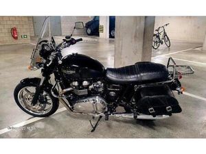 ② MAGNIFIQUE TRIUMPH BONNEVILLE T100 SE