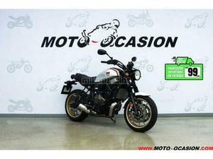 YAMAHA - XSR700